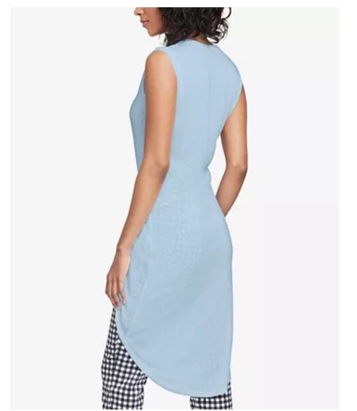 🎉Host Pick🎉  Rachel Roy | Knotted top 💜 - Picture 2 of 5